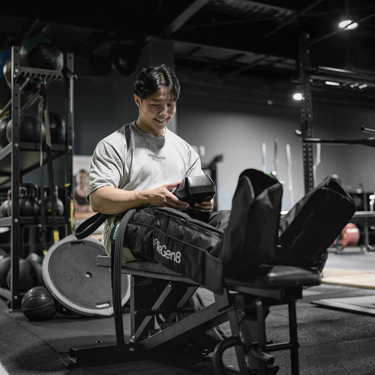 REGEN8 NYX COMPRESSION RECOVERY BOOTS | 8-CHAMBER LEG RECOVERY SYSTEM